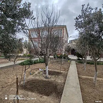 Satılır 5 otaqlı həyət evi