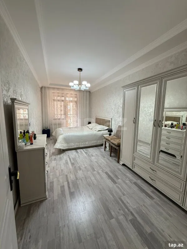 Kirayə verilir 2 otaqlı yeni tikili 90 m²