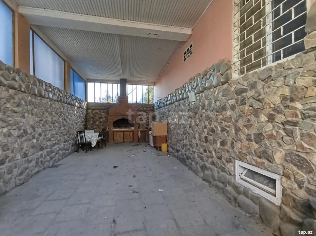 Kirayə verilir 4 otaqlı həyət evi