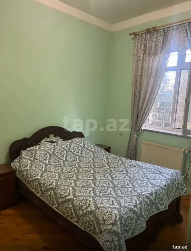 Kirayə verilir 4 otaqlı həyət evi