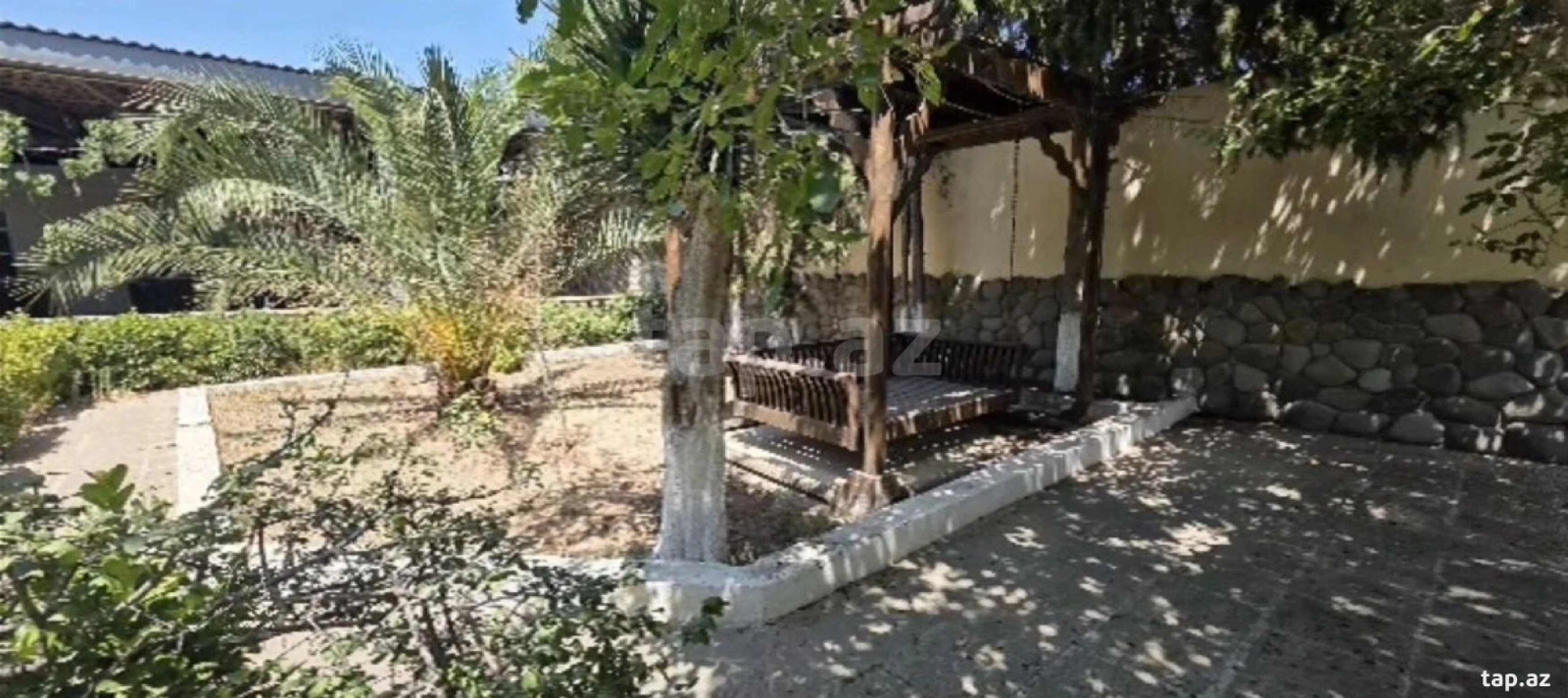 Kirayə verilir 4 otaqlı həyət evi