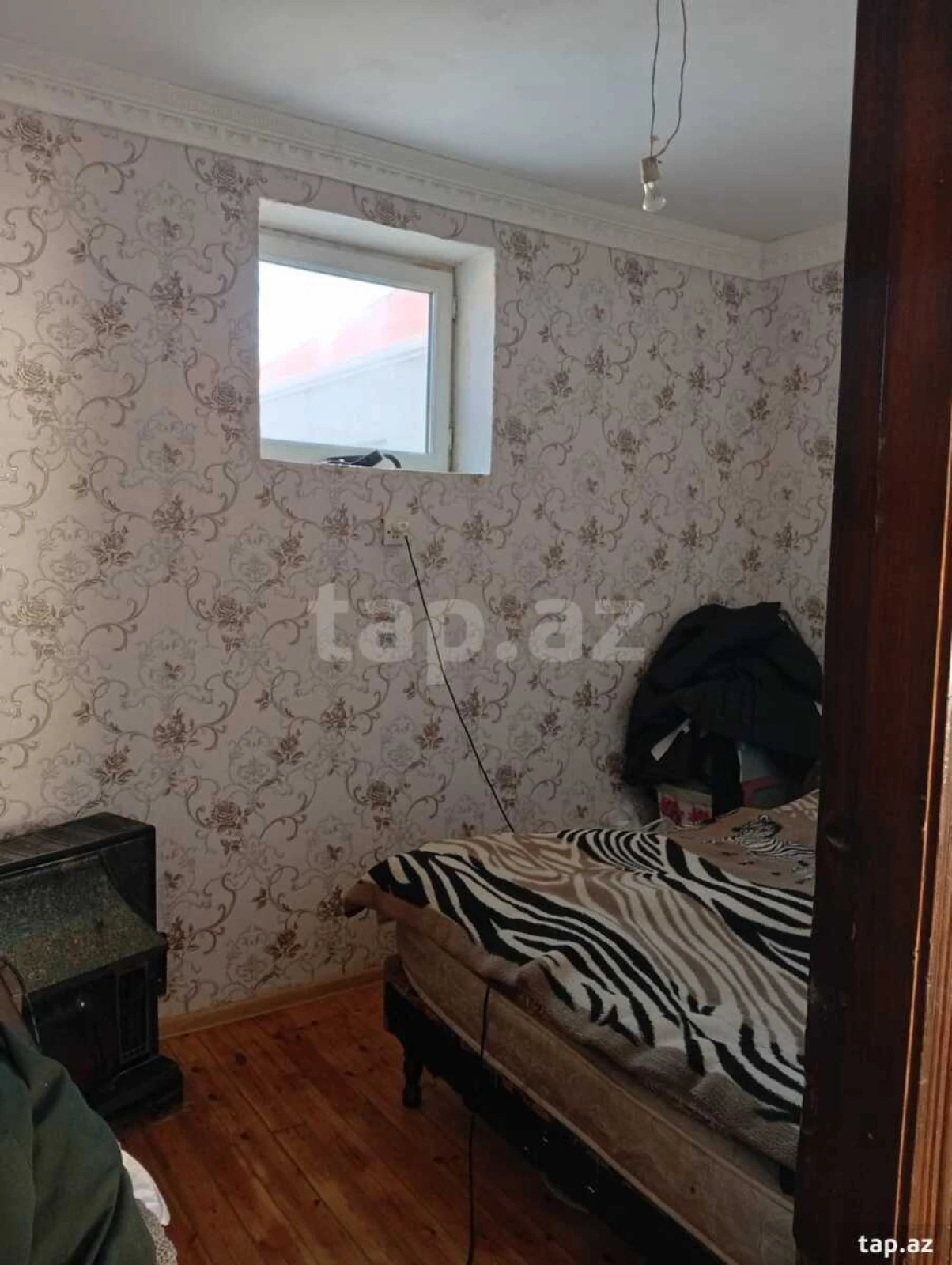 Satılır 4 otaqlı həyət evi