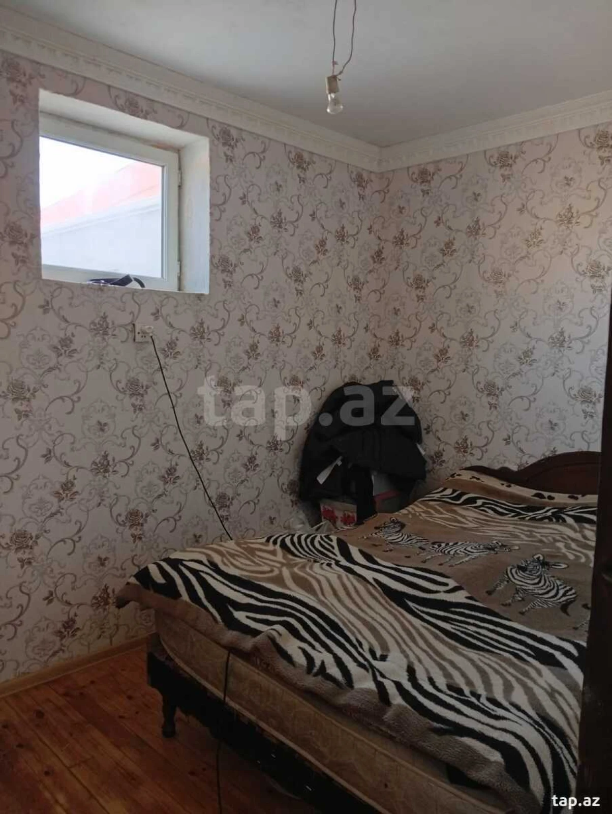 Satılır 4 otaqlı həyət evi