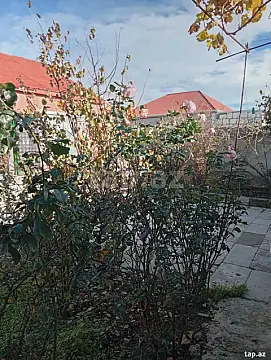 Satılır 4 otaqlı həyət evi