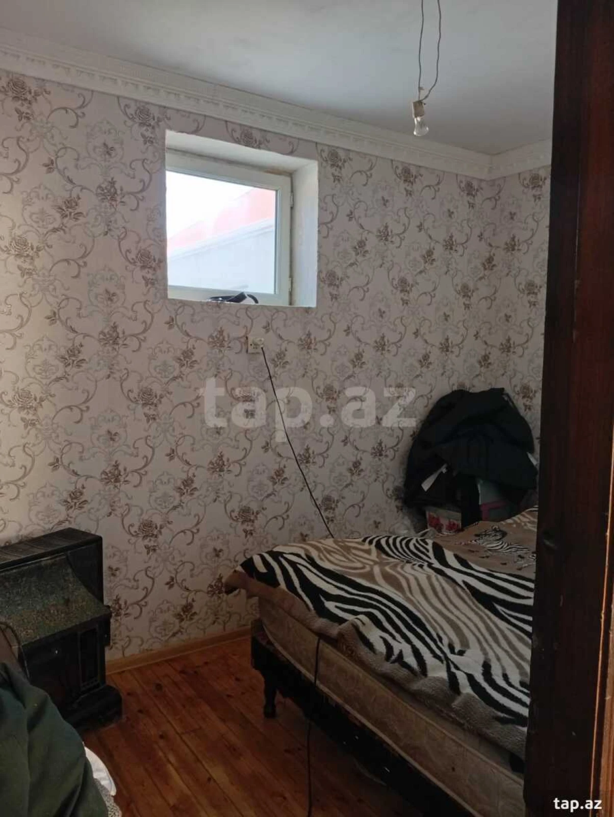 Satılır 4 otaqlı həyət evi