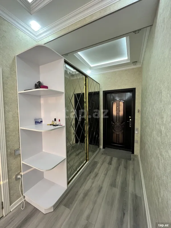 Satılır 3 otaqlı yeni tikili 68.5 m²