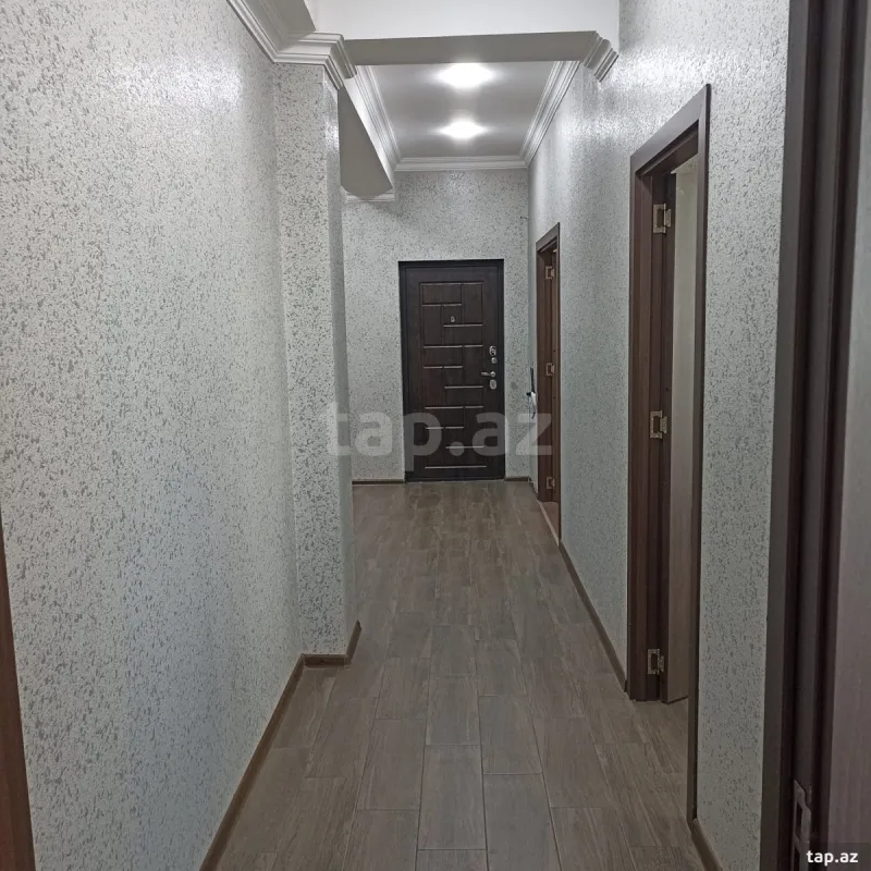 Kirayə verilir 2 otaqlı yeni tikili 79 m²