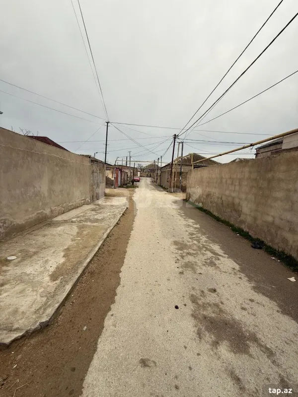 Satılır 5 otaqlı həyət evi