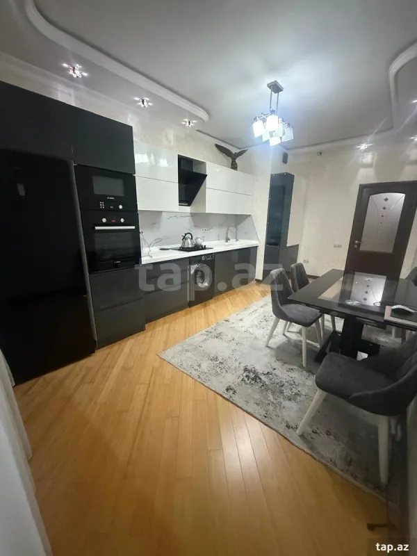 Satılır 3 otaqlı yeni tikili 85 m²