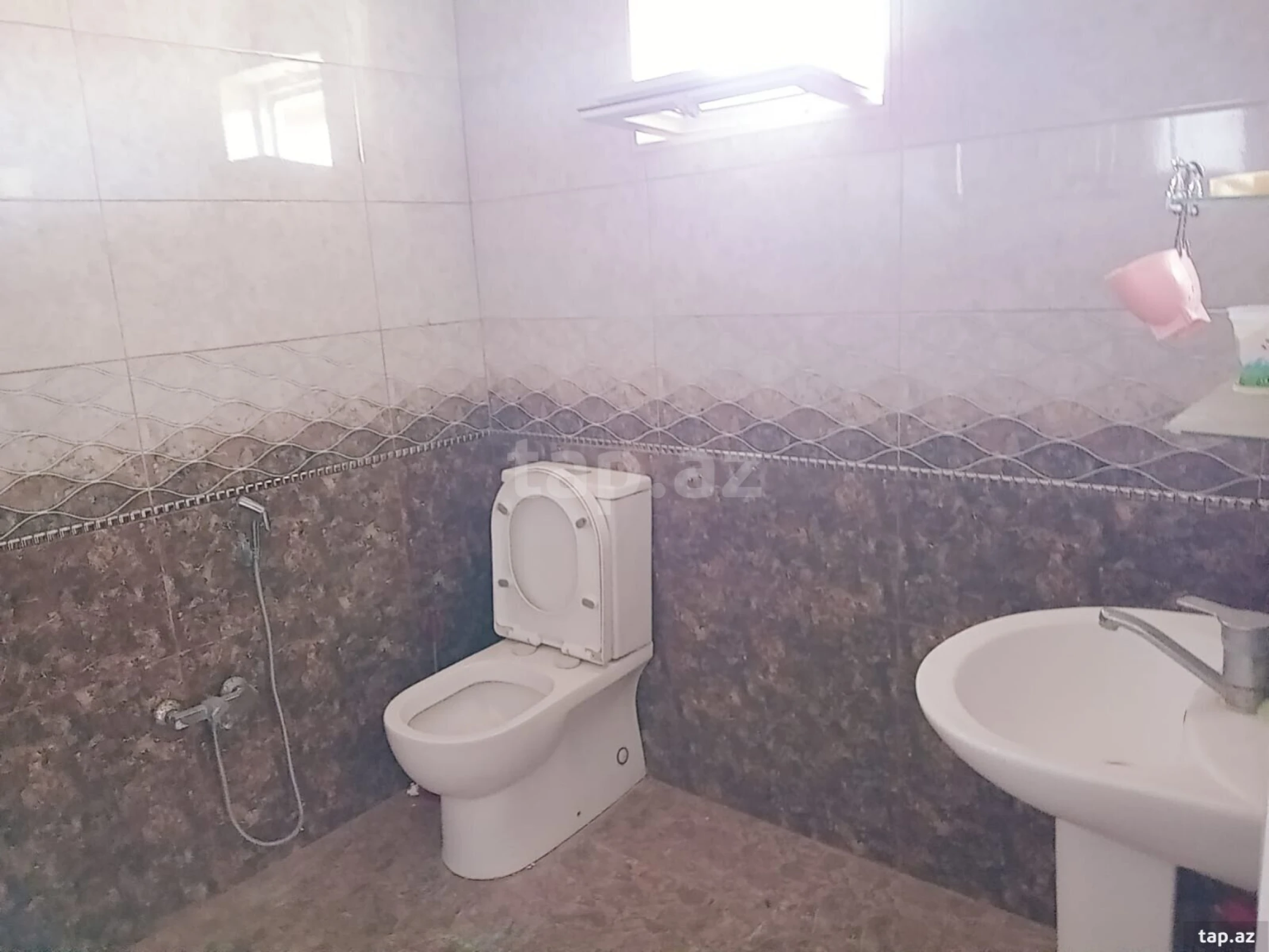 Satılır 4 otaqlı həyət evi