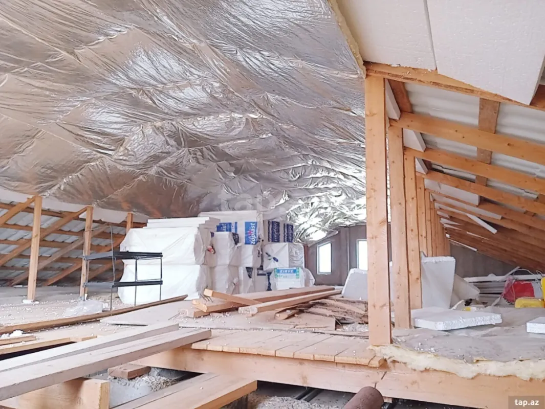 Satılır 4 otaqlı həyət evi