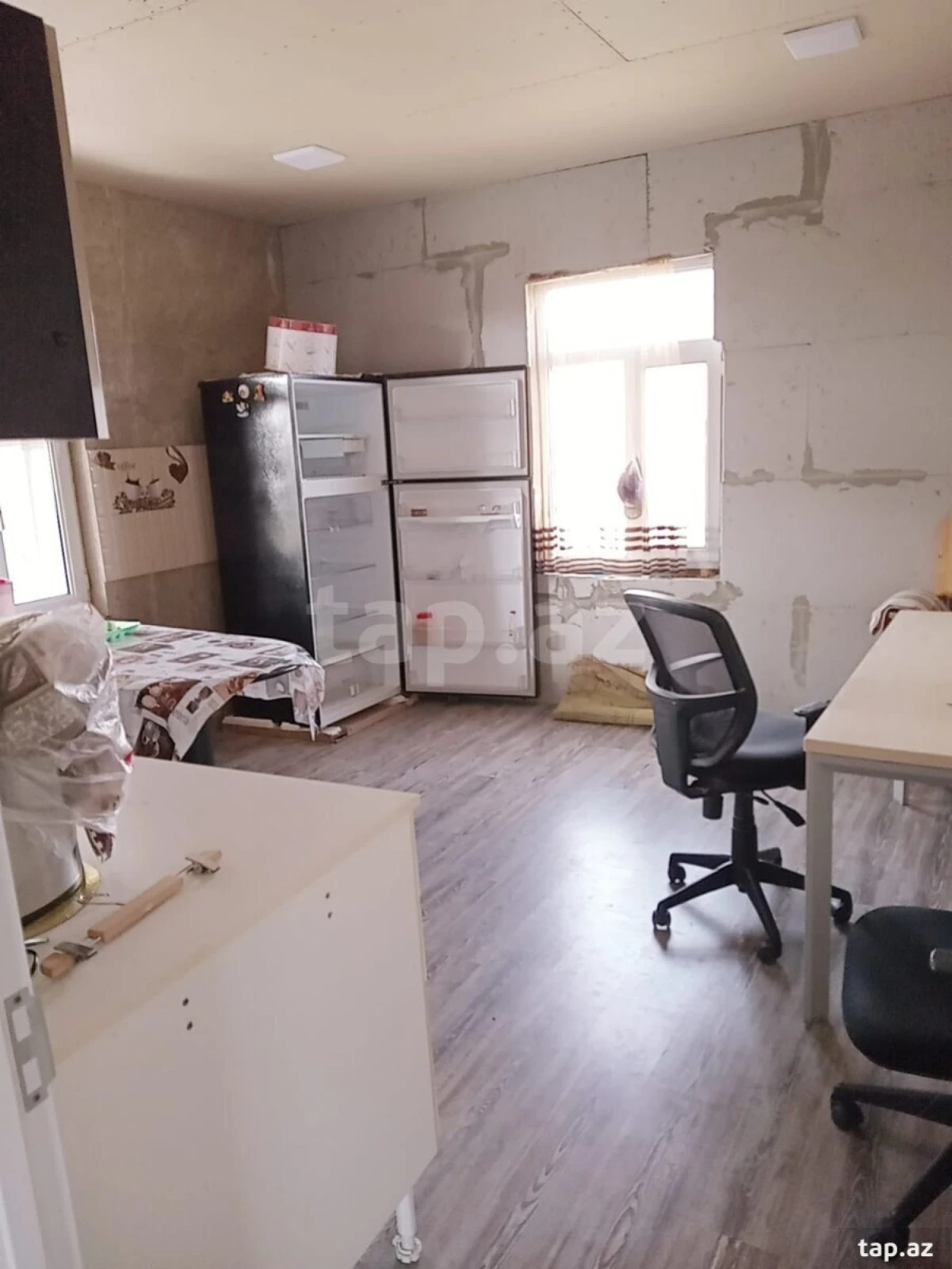 Satılır 4 otaqlı həyət evi