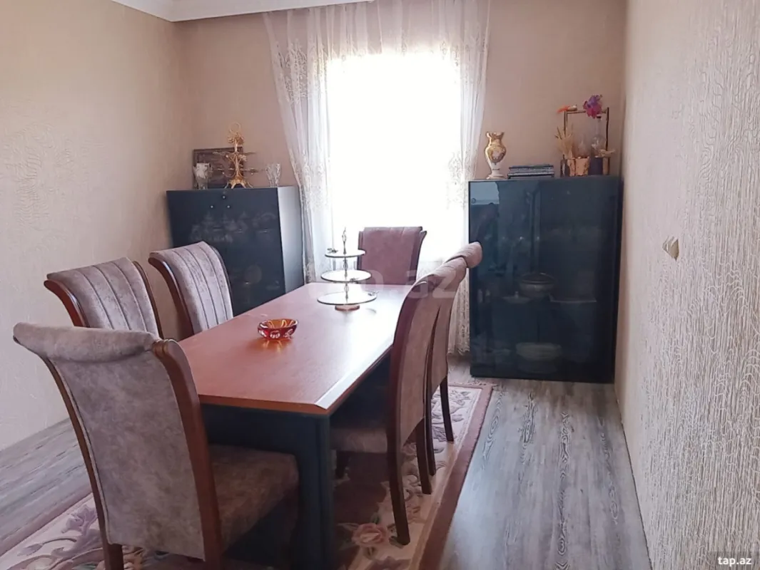 Satılır 4 otaqlı həyət evi