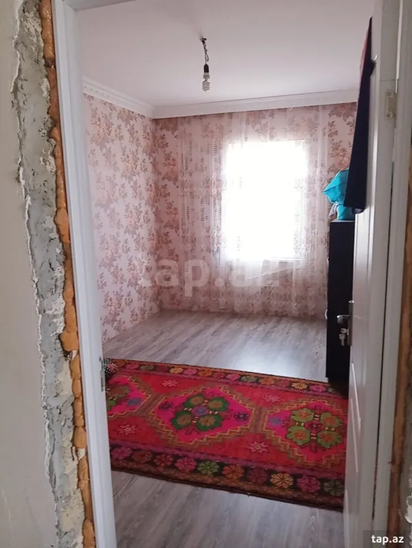 Satılır 4 otaqlı həyət evi