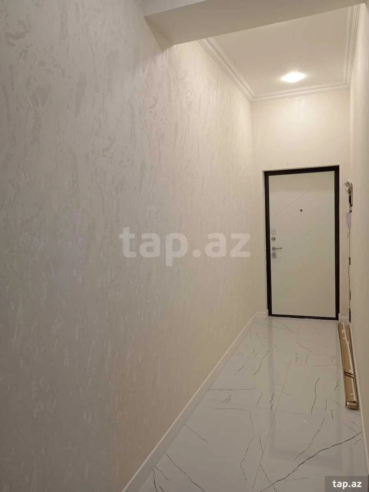 Kirayə verilir 2 otaqlı yeni tikili 54 m²