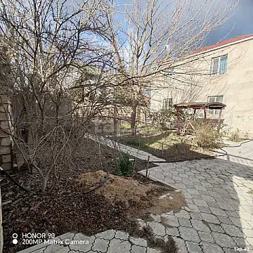 Satılır 5 otaqlı həyət evi