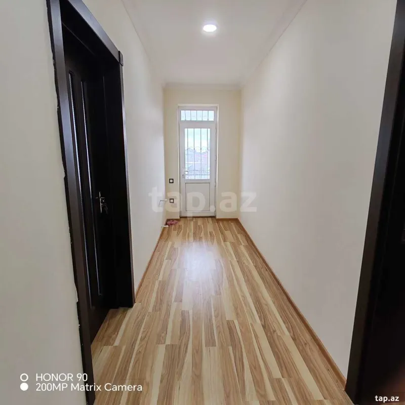 Satılır 5 otaqlı həyət evi