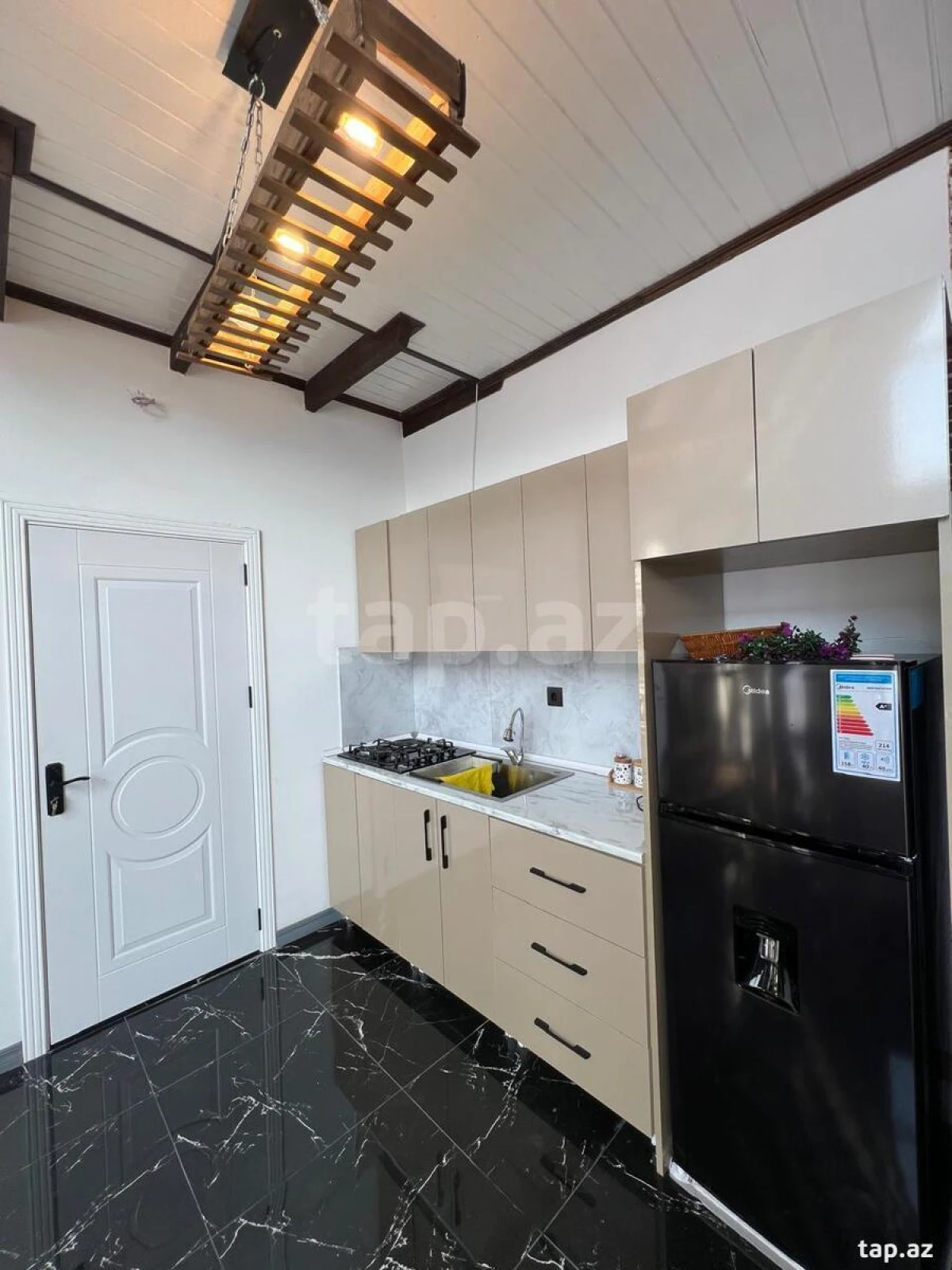 Satılır 3 otaqlı həyət evi