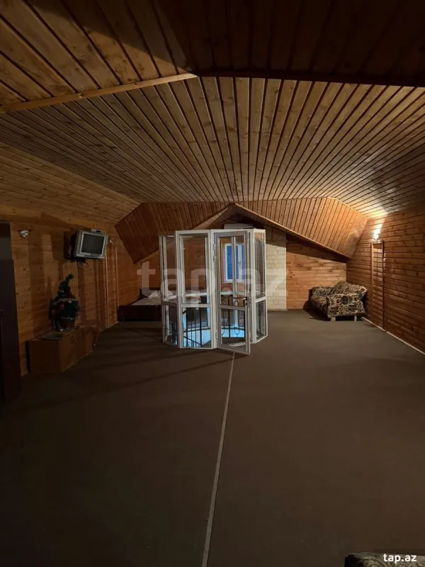 Kirayə verilir 4 otaqlı həyət evi 250 m²