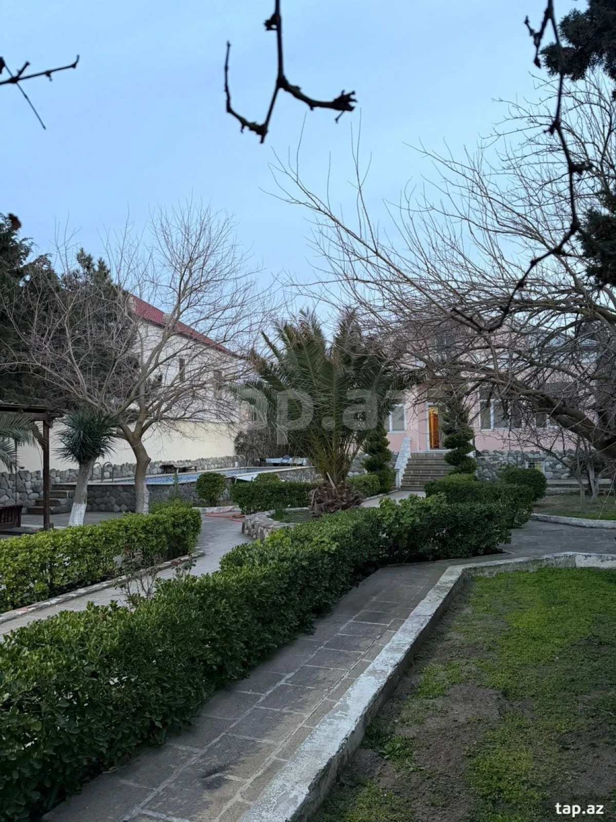 Kirayə verilir 4 otaqlı həyət evi 250 m²