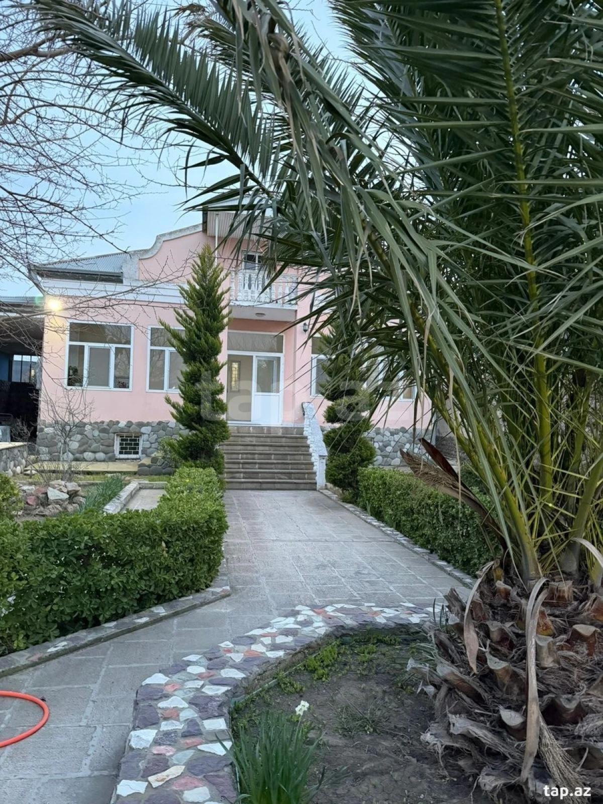 Kirayə verilir 4 otaqlı həyət evi 250 m²