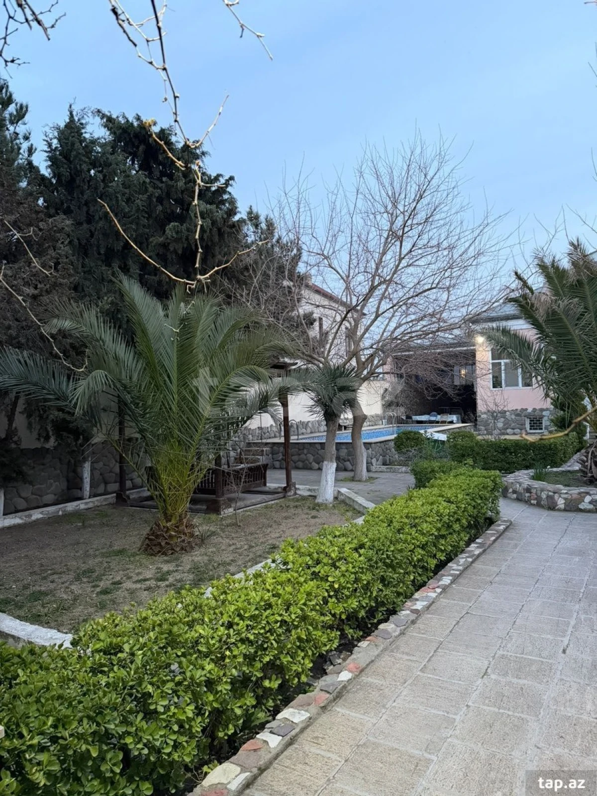 Kirayə verilir 4 otaqlı həyət evi 250 m²