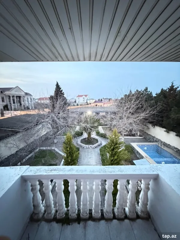 Kirayə verilir 4 otaqlı həyət evi 250 m²