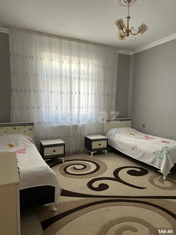 Kirayə verilir 3 otaqlı həyət evi