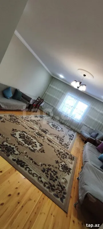 Kirayə verilir 3 otaqlı həyət evi