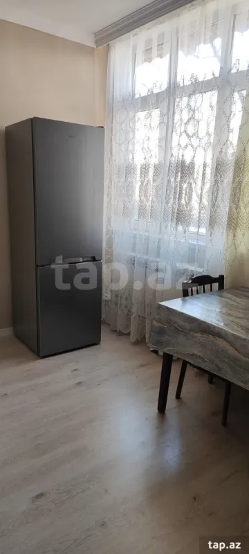 Kirayə verilir 3 otaqlı həyət evi