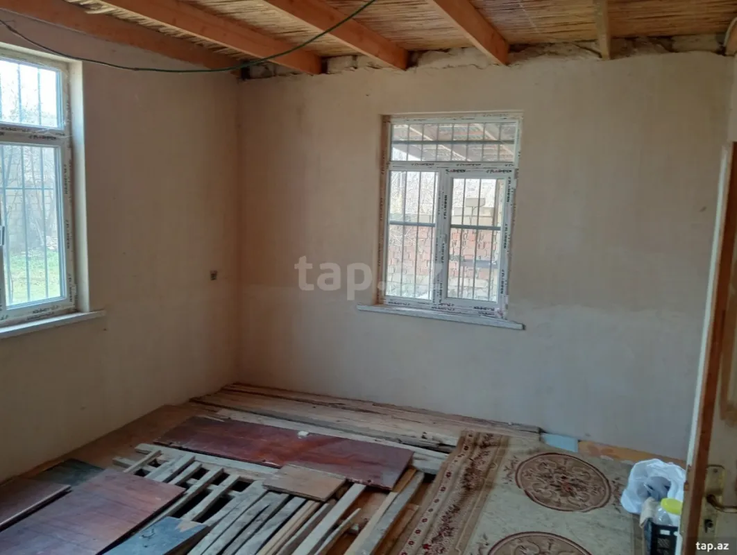 Satılır 3 otaqlı həyət evi