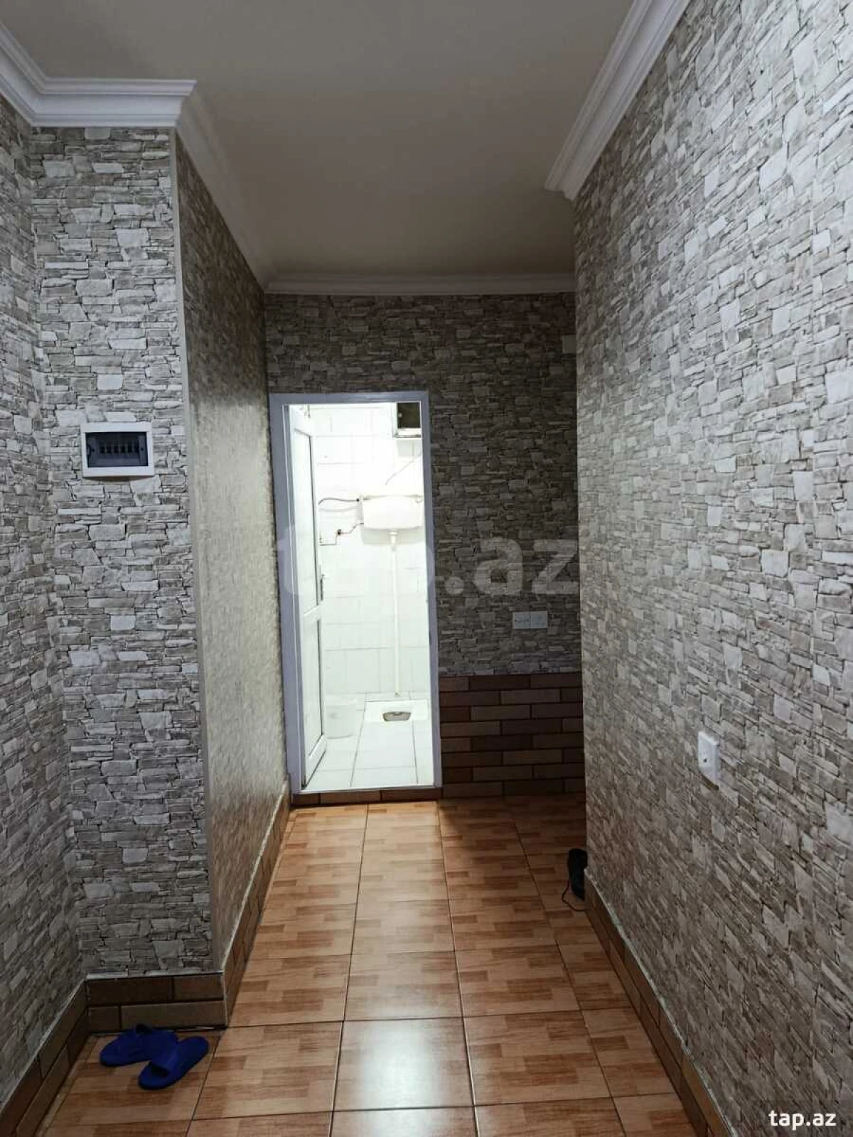 Satılır 1 otaqlı mənzil 60 m²