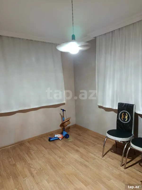 Satılır 1 otaqlı mənzil 60 m²