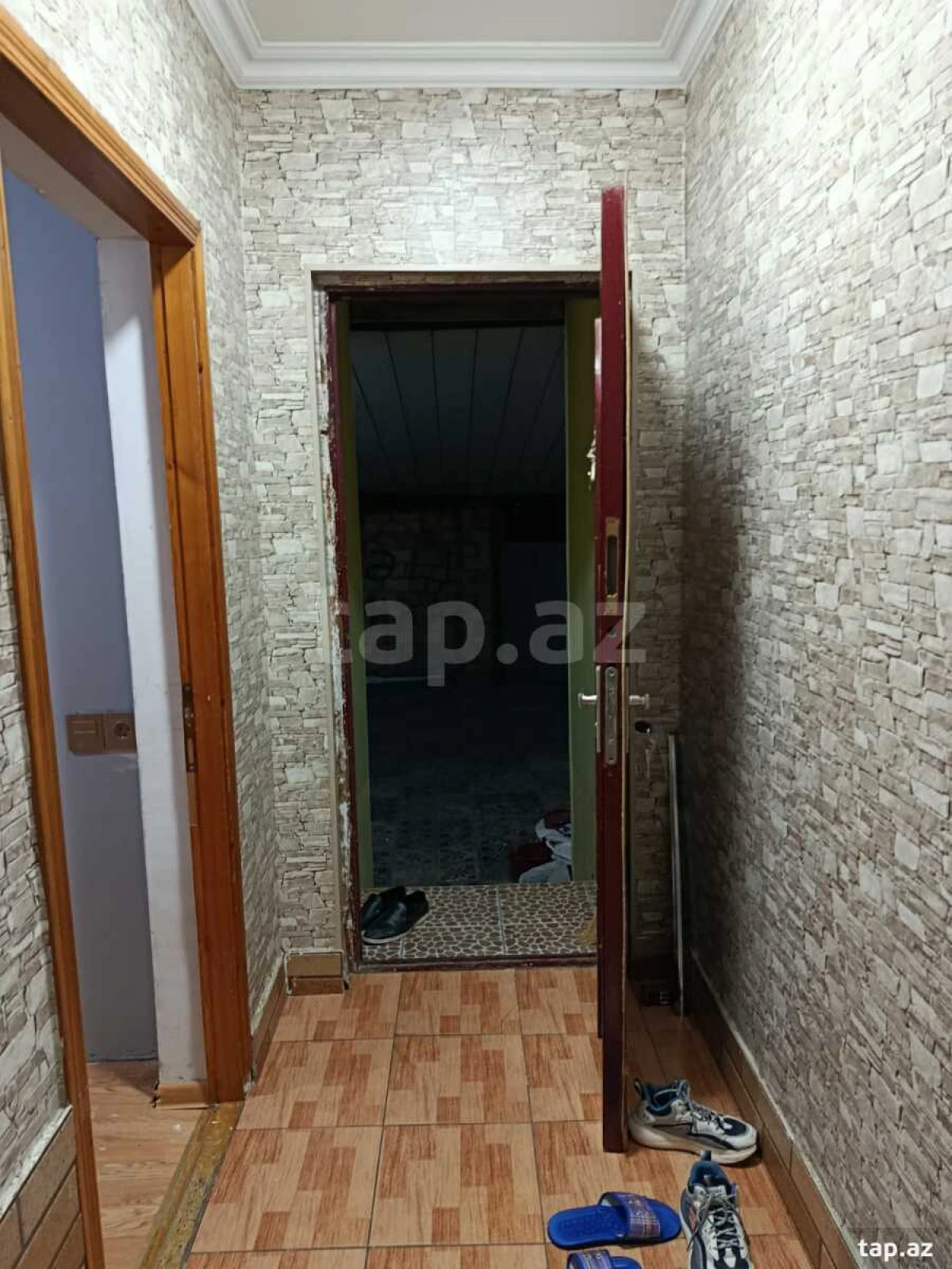 Satılır 1 otaqlı mənzil 60 m²