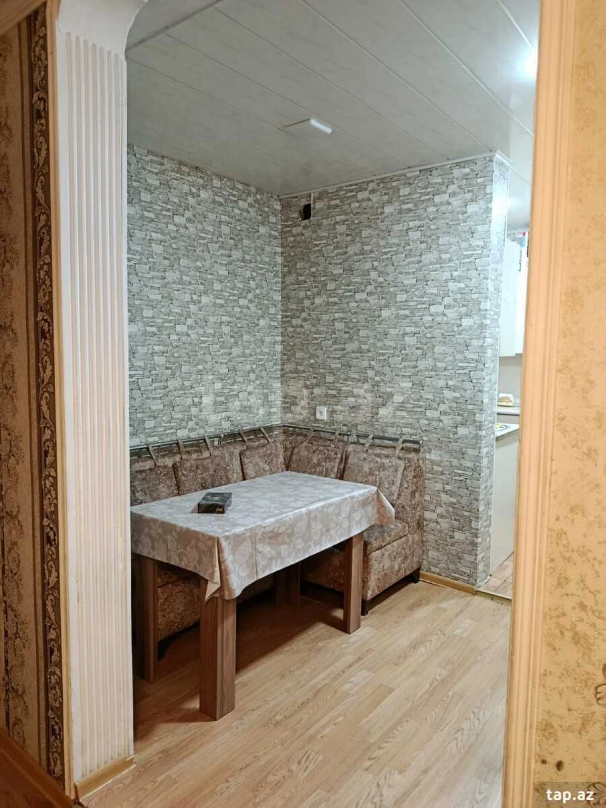 Satılır 1 otaqlı mənzil 60 m²