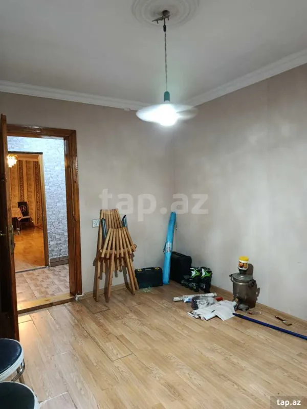 Satılır 1 otaqlı mənzil 60 m²