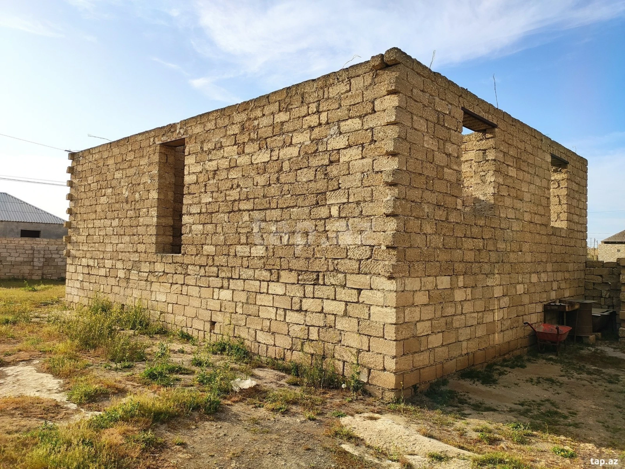 Satılır 3 otaqlı həyət evi