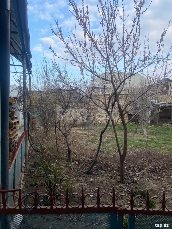 Satılır 4 otaqlı həyət evi 120 m²