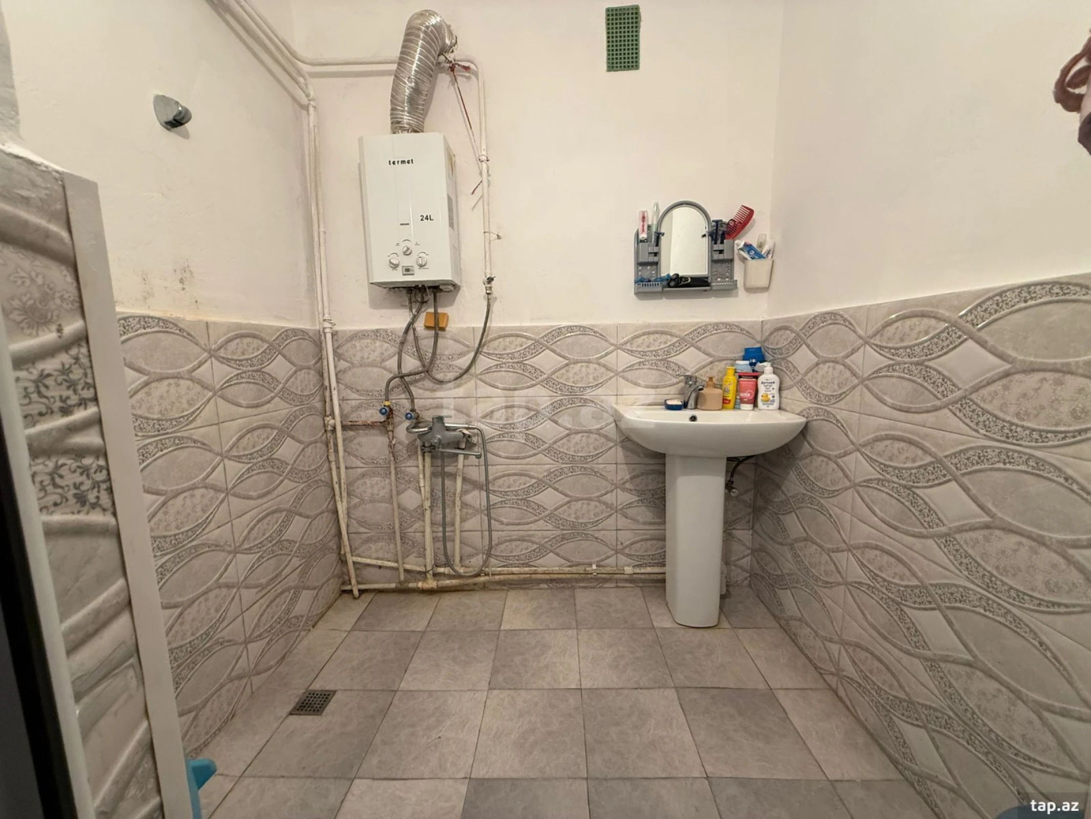 Satılır 2 otaqlı mənzil 57 m²