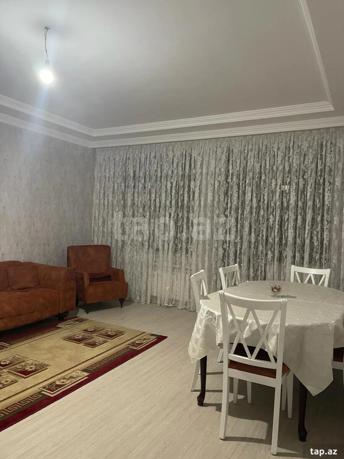 Kirayə verilir 3 otaqlı yeni tikili 92 m²