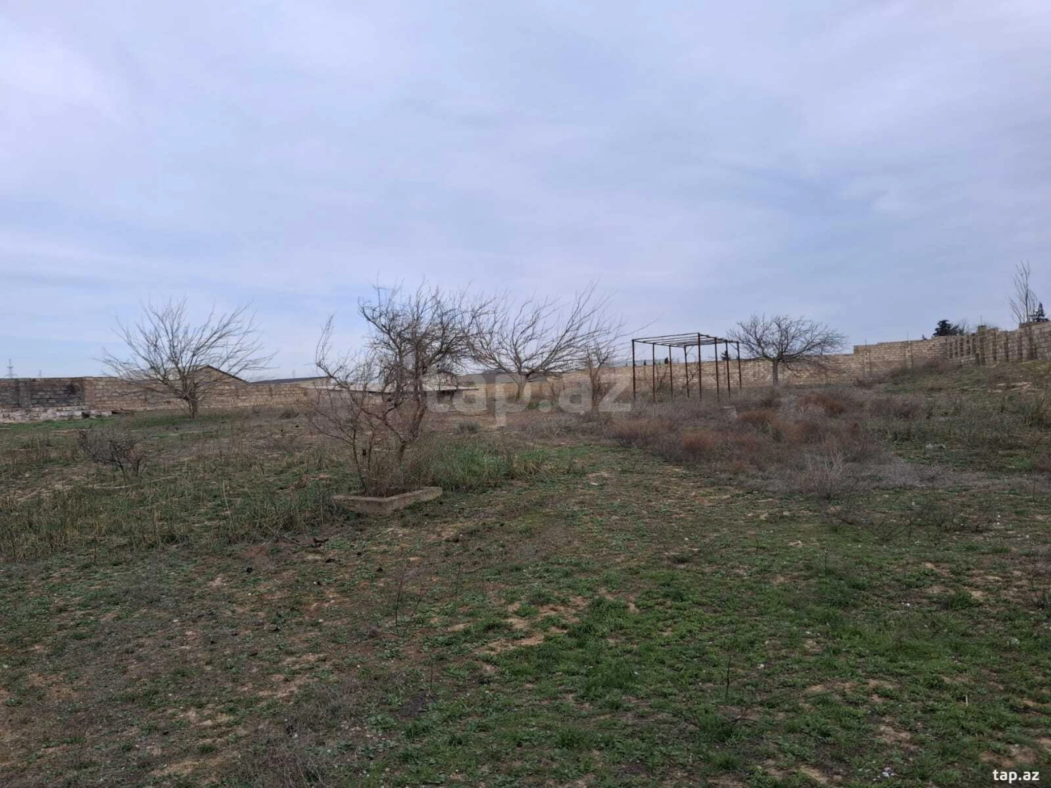 Satılır 5 otaqlı həyət evi