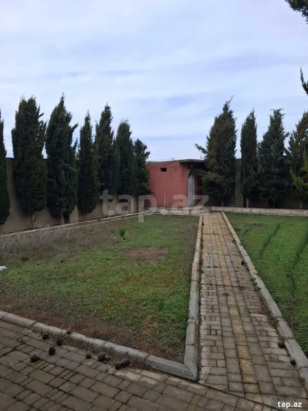 Satılır 5 otaqlı həyət evi