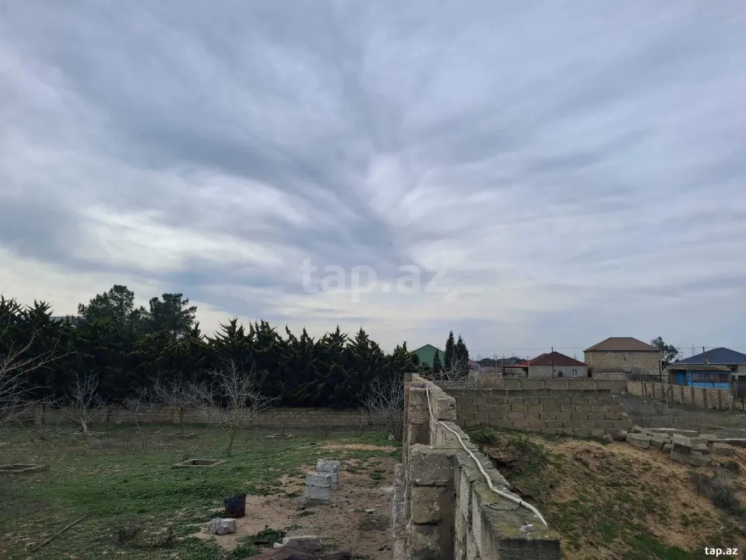 Satılır 5 otaqlı həyət evi