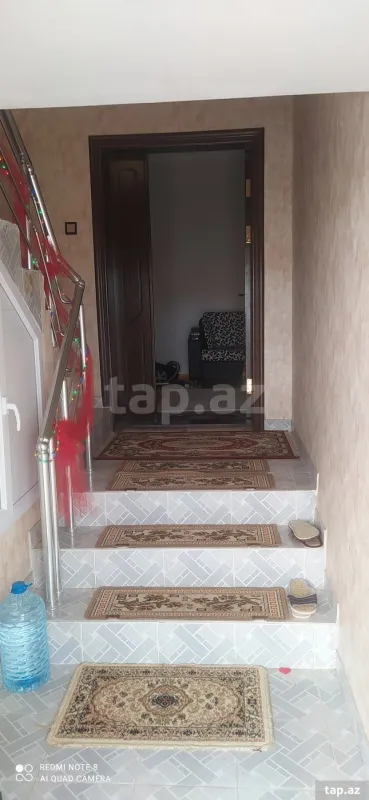 Satılır 5 otaqlı həyət evi