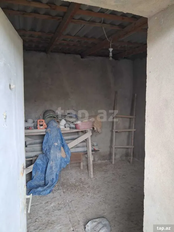 Satılır 5 otaqlı həyət evi