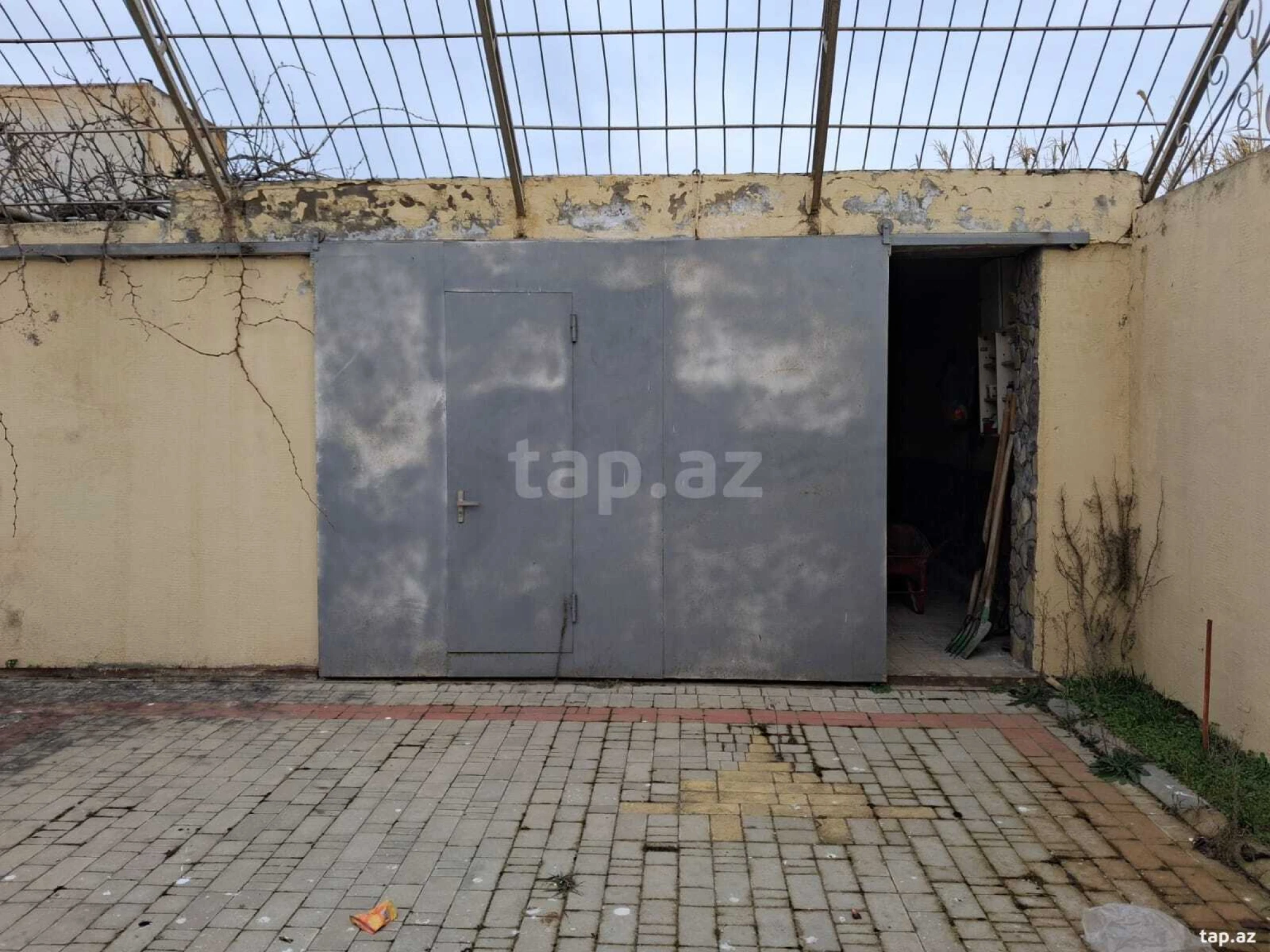 Satılır 5 otaqlı həyət evi