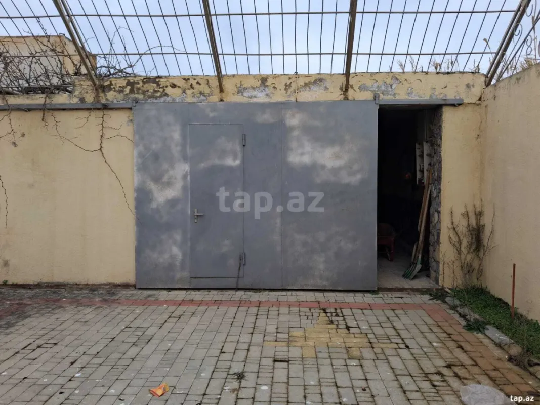 Satılır 5 otaqlı həyət evi