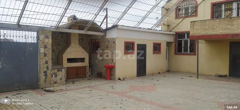 Satılır 5 otaqlı həyət evi