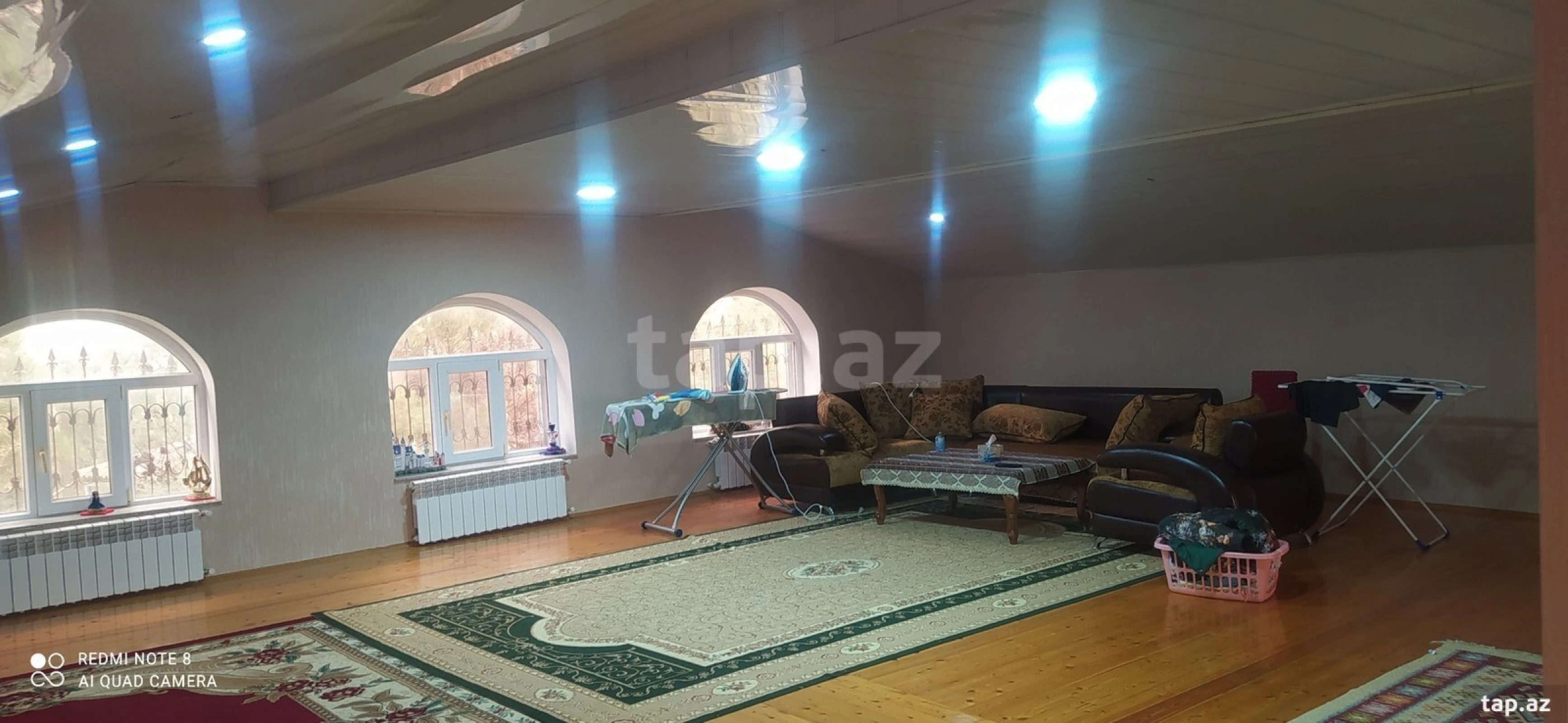 Satılır 5 otaqlı həyət evi