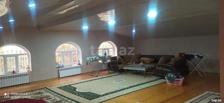 Satılır 5 otaqlı həyət evi